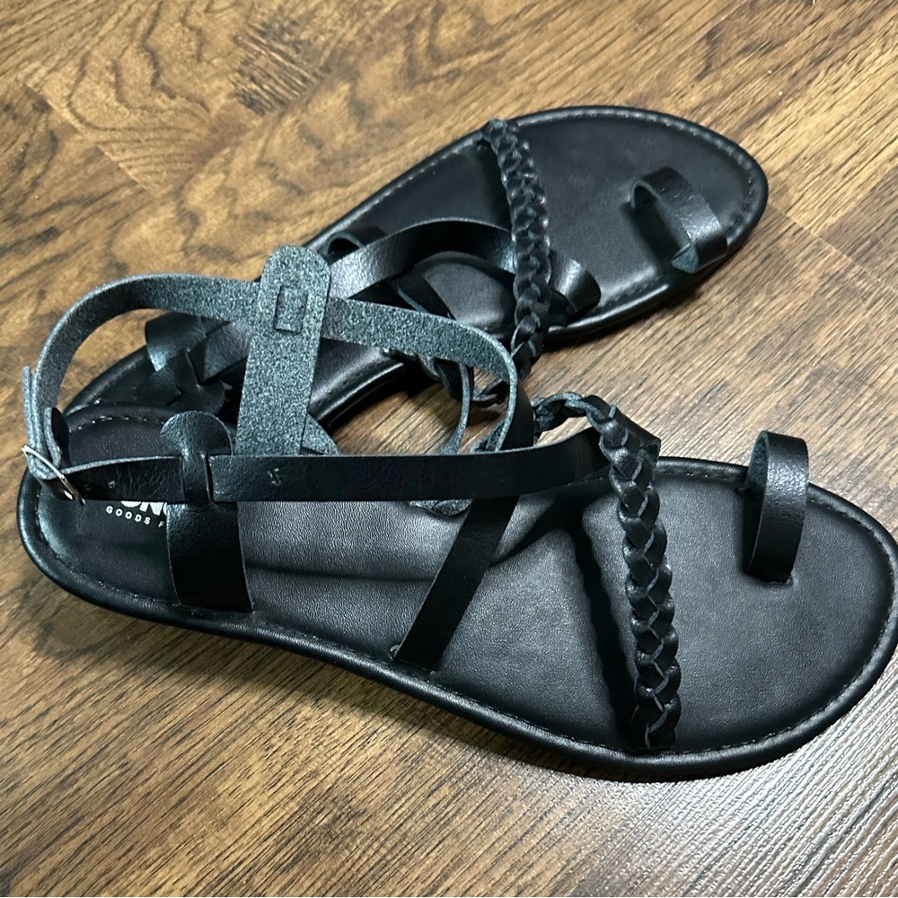 NWOT SONOMA Strappy Sandals‎